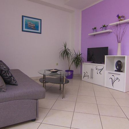 Apartments Dario Krk Town Exterior foto